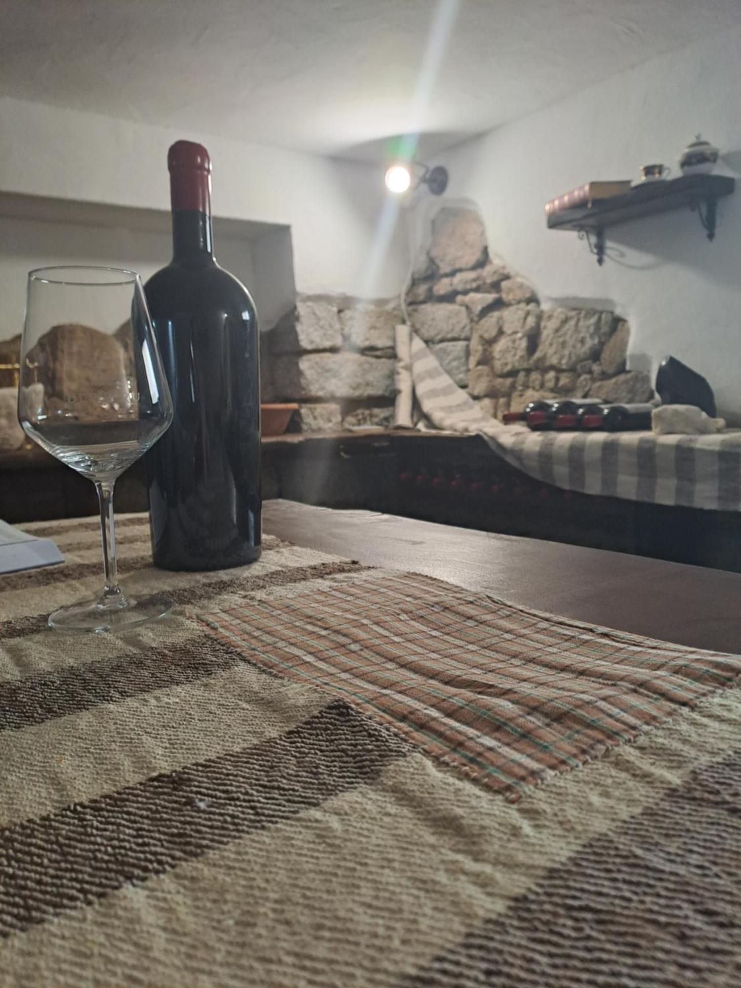 La Tappa Del Vignaiolo Home Mamoiada Ngoại thất bức ảnh